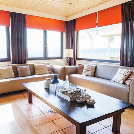 Beautiful Holidayhome With Sauna And Terrace Harscheid Exteriör bild