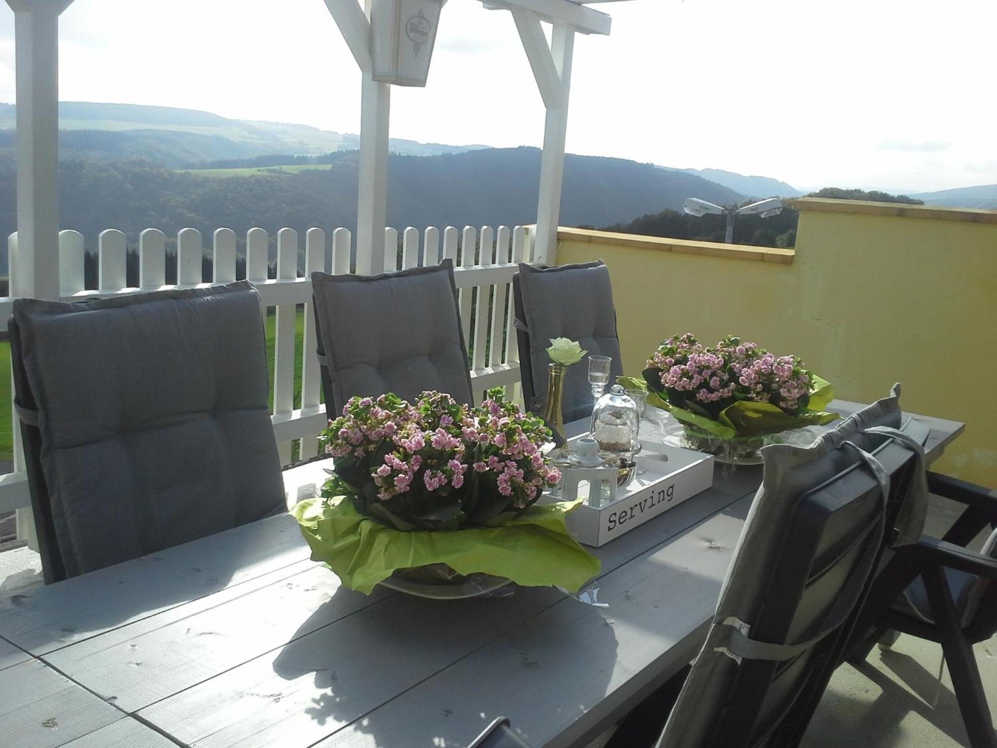 Beautiful Holidayhome With Sauna And Terrace Harscheid Exteriör bild